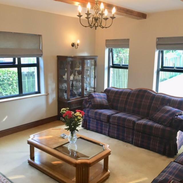 Ivy House Appartement Galway Buitenkant foto