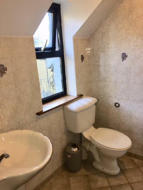 Ivy House Appartement Galway Buitenkant foto
