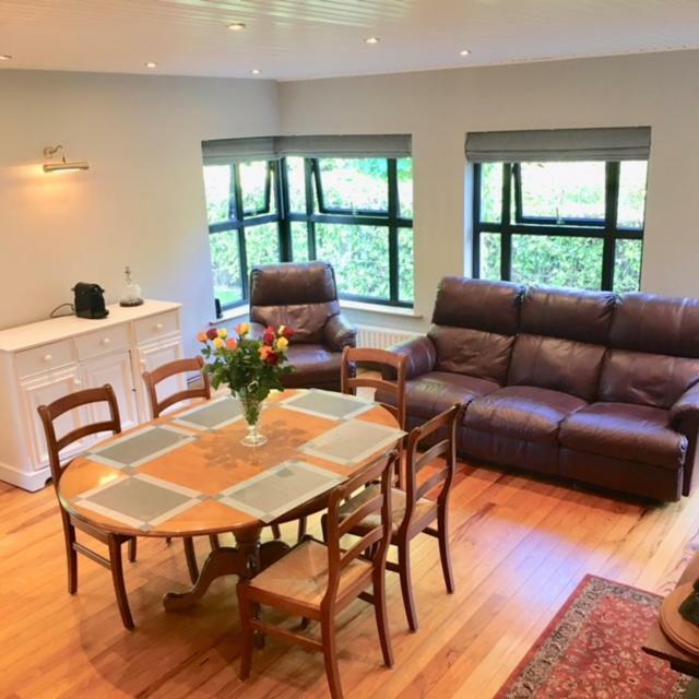 Ivy House Appartement Galway Buitenkant foto